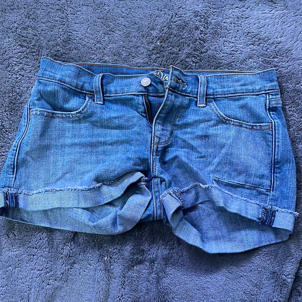 a size 4 shorts